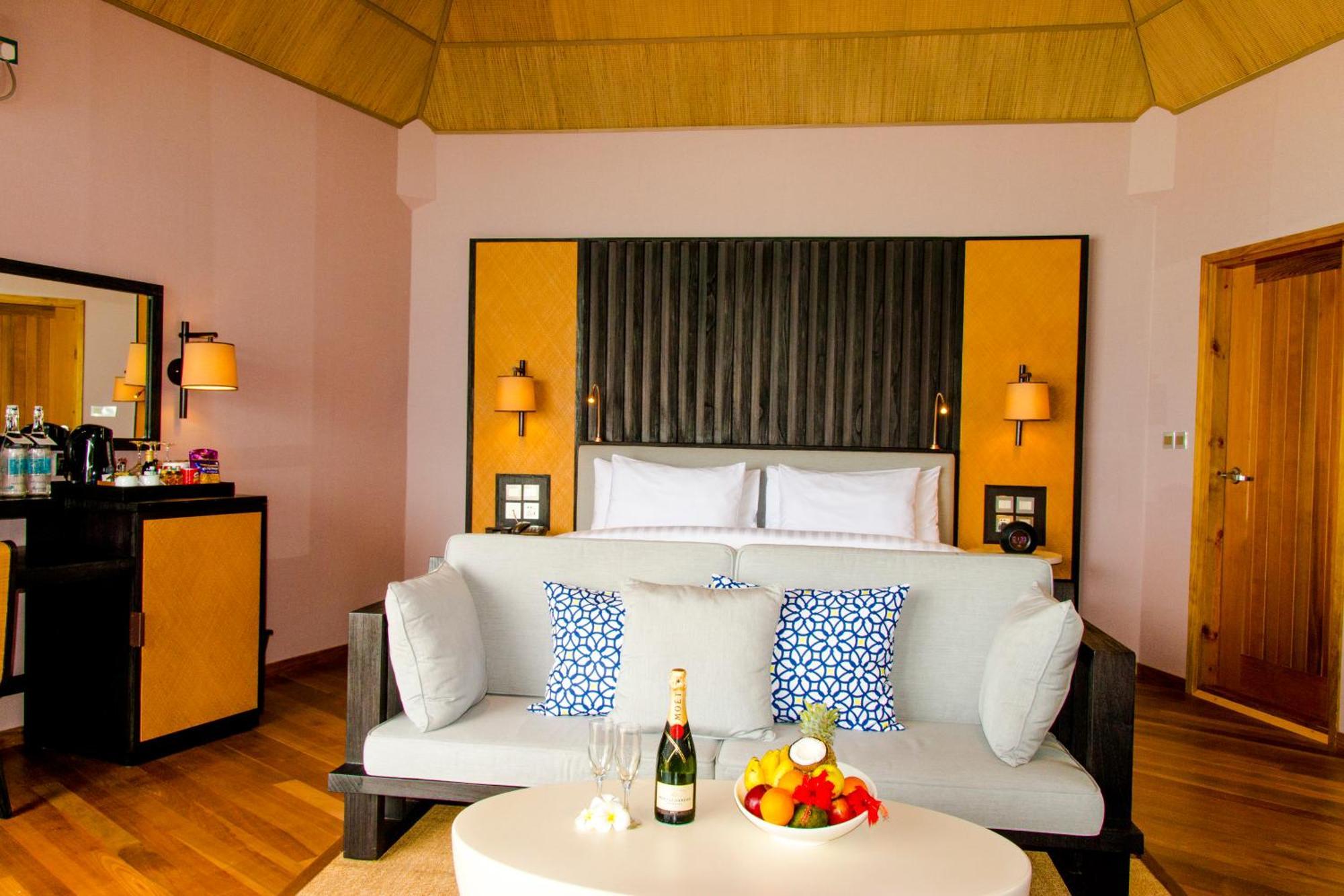 Meeru Maldives Island Resort 5*
